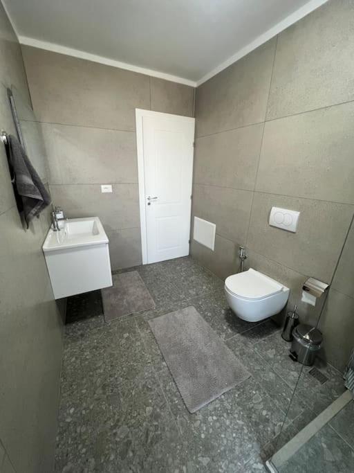 Modern Apt Near City Centre Shkodra Exterior foto