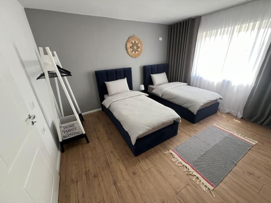 Modern Apt Near City Centre Shkodra Exterior foto
